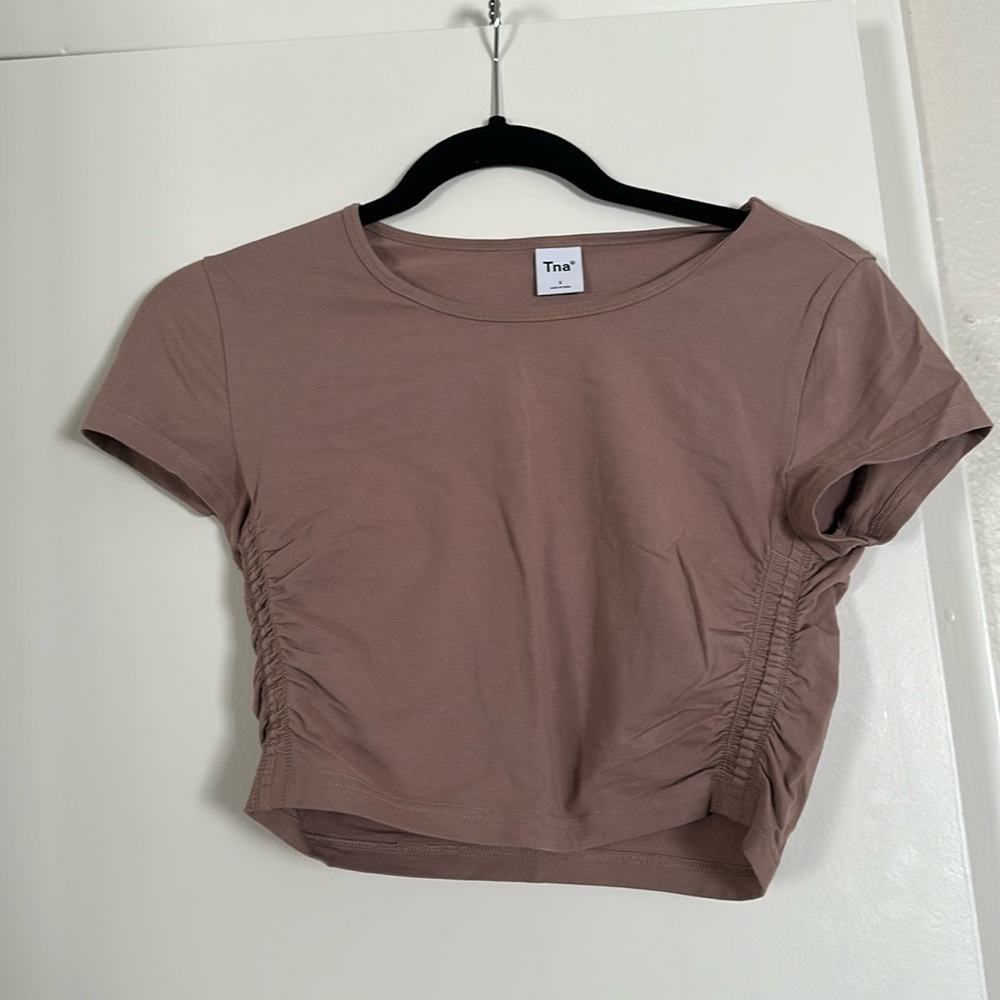 Aritzia TNA Size Small Cropped T-Shirt